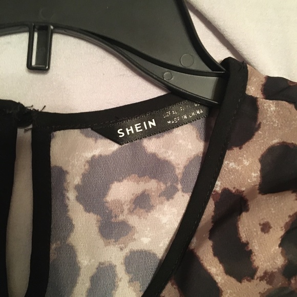 Black and leapord print blouse - Picture 6 of 7